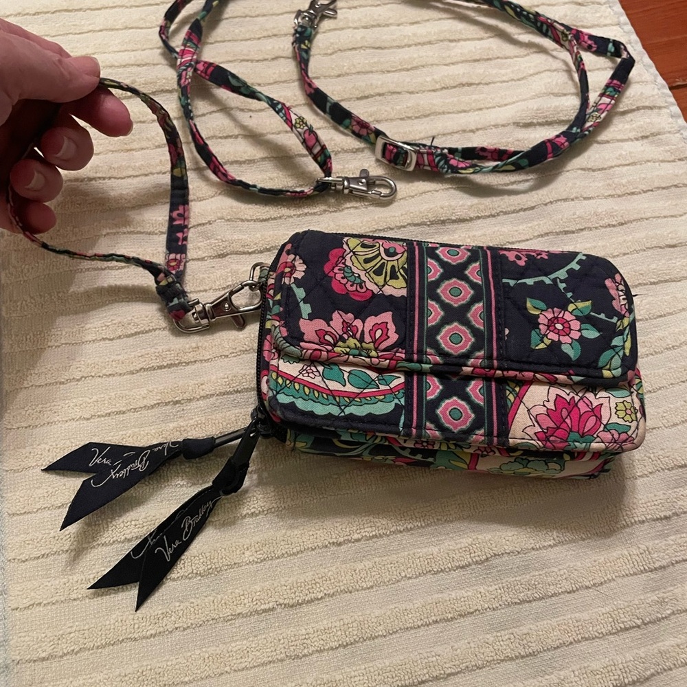 Vera Bradley‎ Floral Crossbody/Wristlet Wallet w/Navy and Pink Accents, OS